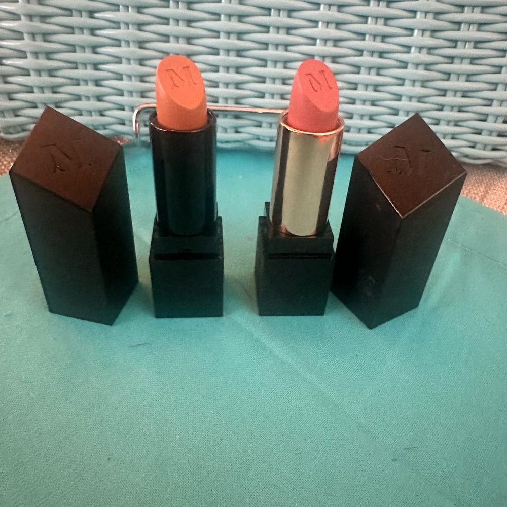 Morphe Matte Lip Duo 
Shade- Boo/ single AF